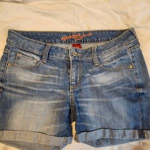 Arizona brand jean shorts size 5